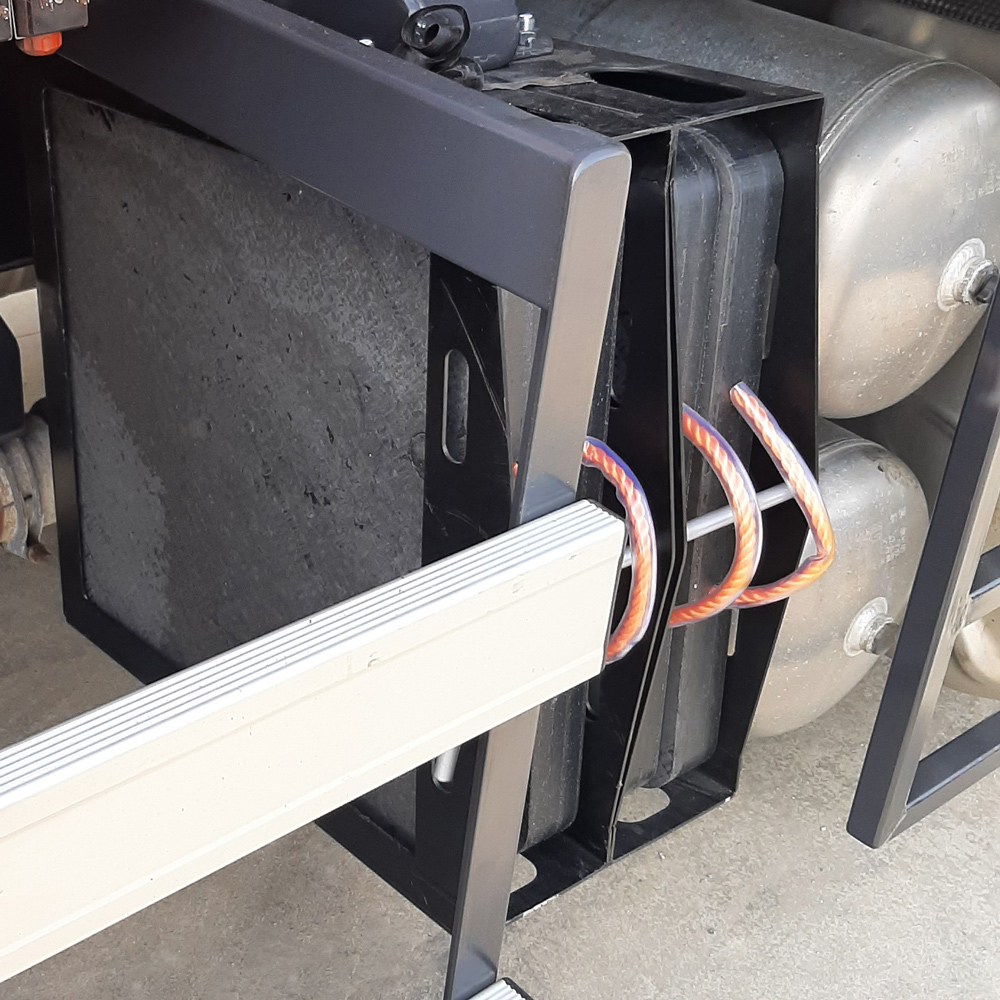 Applicazione box porta pedane su autocarro